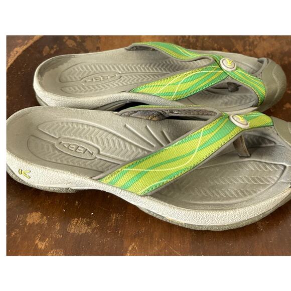 Keen Waimea Green Sandals Flip Flop Closed Toe Slip On Outdoor Womens 6.5 - Picture 1 of 4